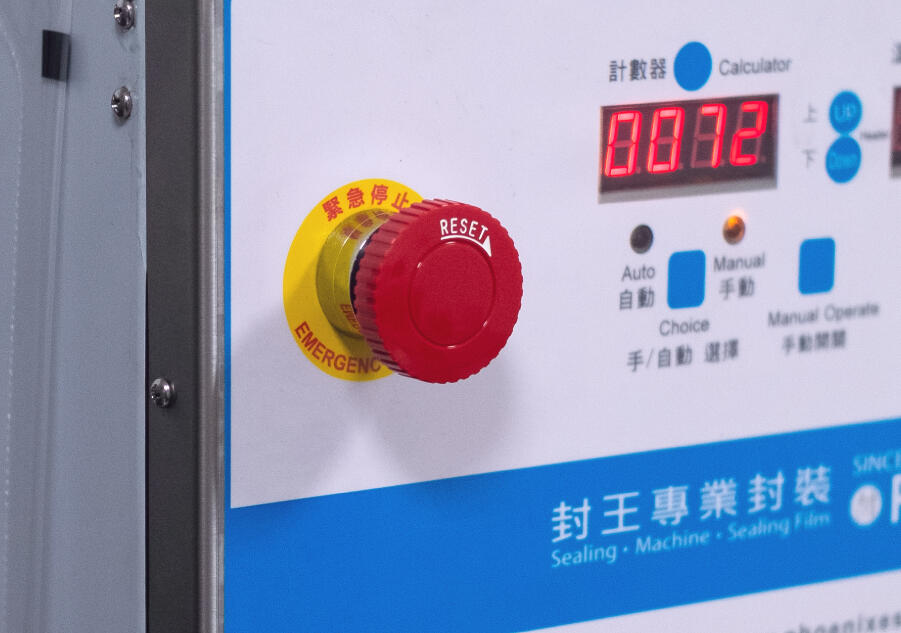 Seladora de bandejas PH-59 equipada com porta de segurança.